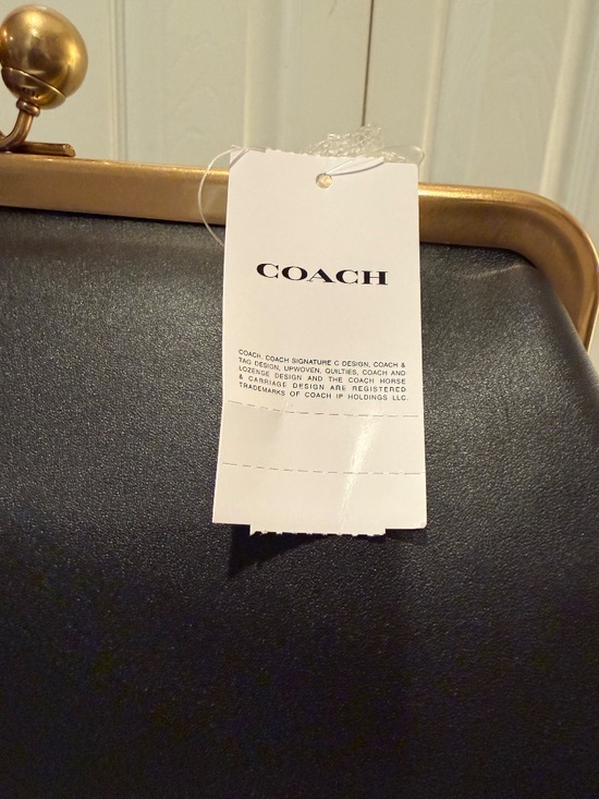 Coach Large Kisslock Frame Bag - Picture 11 of 12